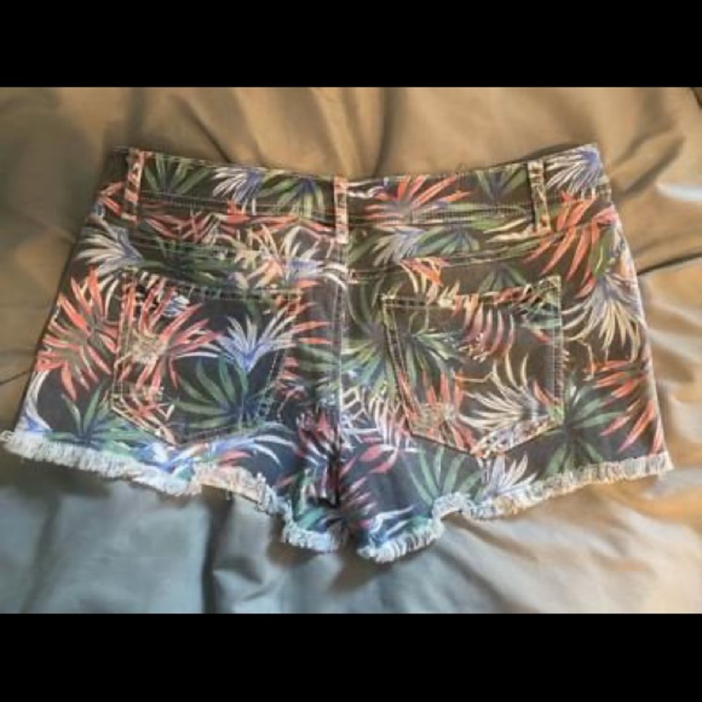 Womens/Juniors Mossimo Shorts